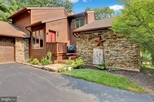 814 Holly Ln, Lebanon, PA 17042 - Photo 5