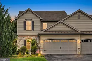 812 Briar Edge Ct, Lebanon, PA 17046 - Photo 1