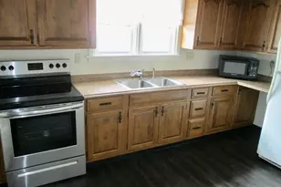 747 N Hanover St, Lebanon, PA 17046 - Photo 5