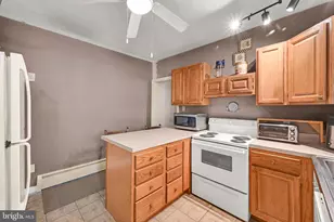 251 S 8th St, Lebanon, PA 17042 - Photo 9