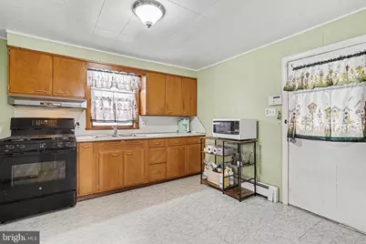 428 W Queen Street, Annville, PA 17003 - Photo 5