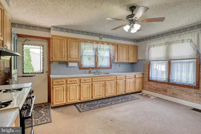 698 N 2nd Avenue, Lebanon, PA 17046 - Photo 7