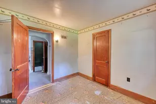 698 N 2nd Ave, Lebanon, PA 17046 - Photo 13