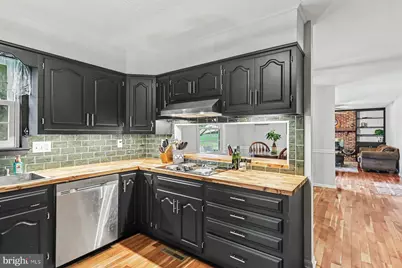401 Greenfield Drive, Lebanon, PA 17042 - Photo 9