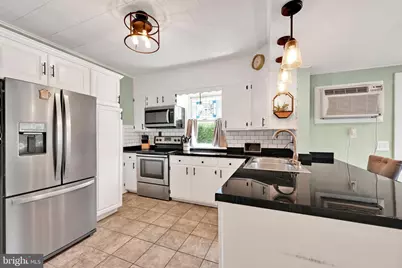 1553 Elm Street, Lebanon, PA 17042 - Photo 11