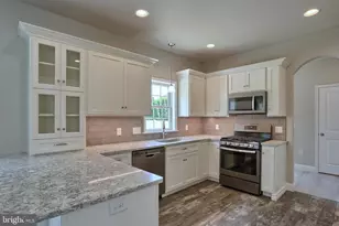 01 Starlight Ln, Lebanon, PA 17046 - Photo 11