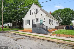 911 W Cherry St, Palmyra, PA 17078 - Photo 3