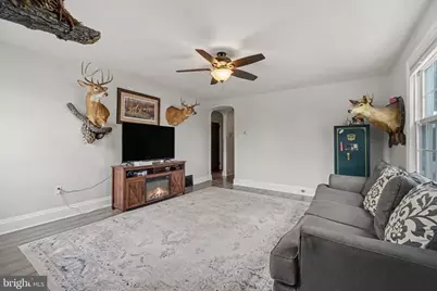 911 W Cherry Street, Palmyra, PA 17078 - Photo 5