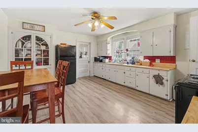 911 W Cherry Street, Palmyra, PA 17078 - Photo 7
