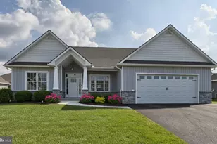 018 Starlight Ln, Lebanon, PA 17046 - Photo 1