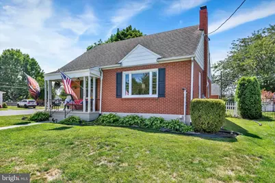 106 E Poplar Street, Lebanon, PA 17042 - Photo 1
