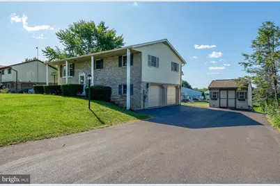 403 Birch Ln, Lebanon, PA 17046 - Photo 1