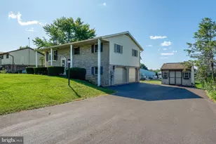 403 Birch Ln, Lebanon, PA 17046 - Photo 1