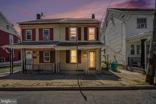 126 Canal St, Lebanon, PA 17046 - Photo 1