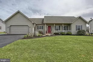 07 Starlight Ln, Lebanon, PA 17046 - Photo 1