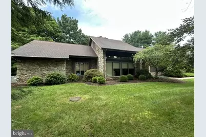 1801 Fieldcrest Road, Lebanon, PA 17042 - Photo 3