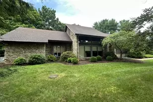 1801 Fieldcrest Rd, Lebanon, PA 17042 - Photo 3