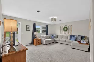 935 E Queen St, Annville, PA 17003 - Photo 7