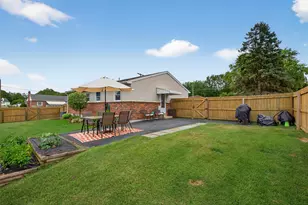 935 E Queen St, Annville, PA 17003 - Photo 31