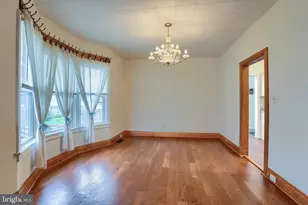 225 Broad St, Palmyra, PA 17078 - Photo 9