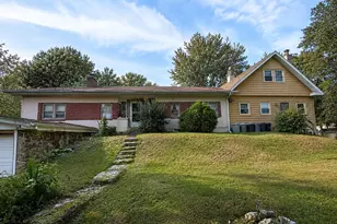 113 Lindbergh Dr, Palmyra, PA 17078 - Photo 1