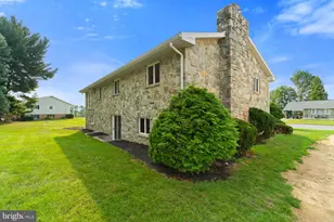 1147 Cedar Crest Dr, Lebanon, PA 17046 - Photo 7