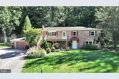 654 Woodlawn Drive, Lebanon, PA 17042 - Photo 1