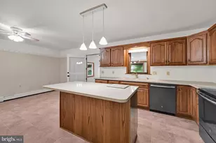 654 Woodlawn Dr, Lebanon, PA 17042 - Photo 21