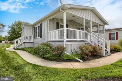 384 W Spruce Street, Palmyra, PA 17078 - Photo 1