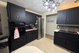 2389 Quarry Rd, Lebanon, PA 17046 - Photo 3