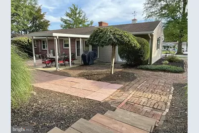 11 W Larch Street, Annville, PA 17003 - Photo 5