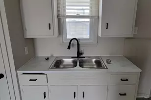 523 Walnut St, Lebanon, PA 17042 - Photo 11