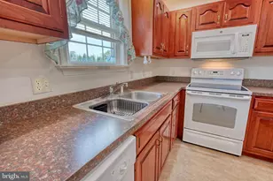 9 Grasshopper Ct, Myerstown, PA 17067 - Photo 11