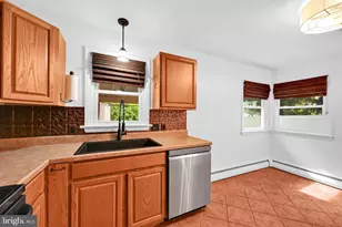 125 S Center Ave, Palmyra, PA 17078 - Photo 17