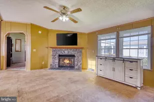 218 W Spruce St, Palmyra, PA 17078 - Photo 25