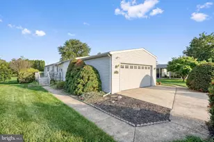 218 W Spruce St, Palmyra, PA 17078 - Photo 1