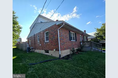 703 S 2nd Avenue, Lebanon, PA 17042 - Photo 3