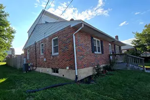 703 S 2nd Ave, Lebanon, PA 17042 - Photo 3