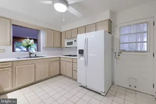 982 Daffodil Dr, Lebanon, PA 17042 - Photo 9