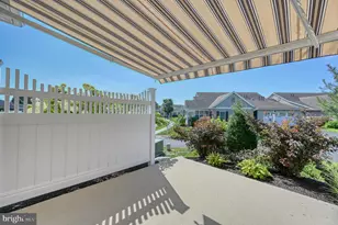 102 S Village Cir, Palmyra, PA 17078 - Photo 35