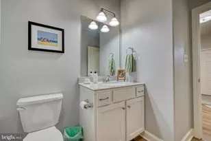 102 S Village Cir, Palmyra, PA 17078 - Photo 33