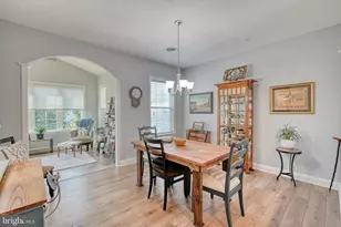 102 S Village Cir, Palmyra, PA 17078 - Photo 19