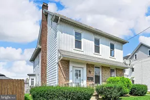 25 W Penn Ave, Cleona, PA 17042 - Photo 5