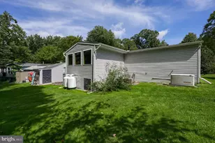 322 Maple Ave, Manheim, PA 17545 - Photo 5