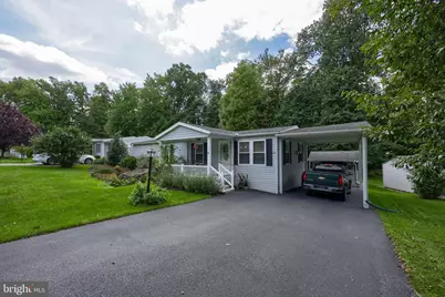 322 Maple Avenue, Manheim, PA 17545 - Photo 1
