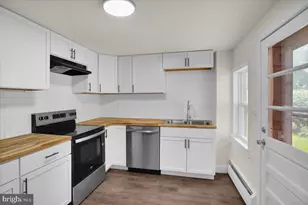 136 N Railroad St, Annville, PA 17003 - Photo 3