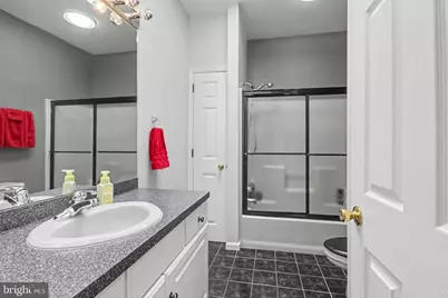 525 Waterside Circle, Lebanon, PA 17042 - Photo 13