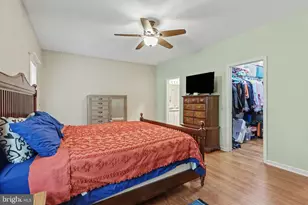 525 Waterside Cir, Lebanon, PA 17042 - Photo 17
