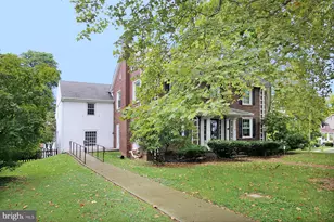 201 Hathaway Park, Lebanon, PA 17042 - Photo 3