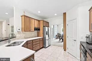 1005 Briarwood Ct, Lebanon, PA 17042 - Photo 11